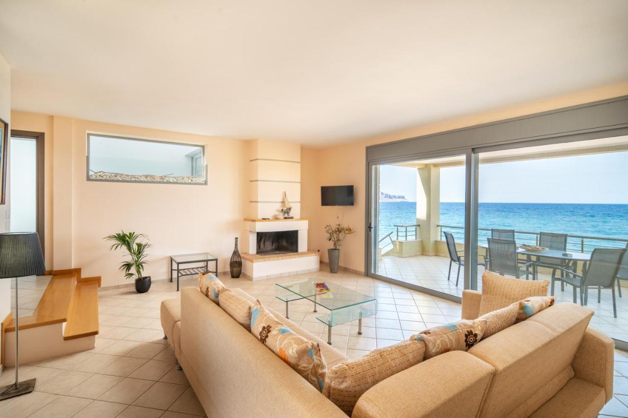 Spacious Beachfront Maisonettes With Stunning Views & A Private Beach Monemvasia Extérieur photo