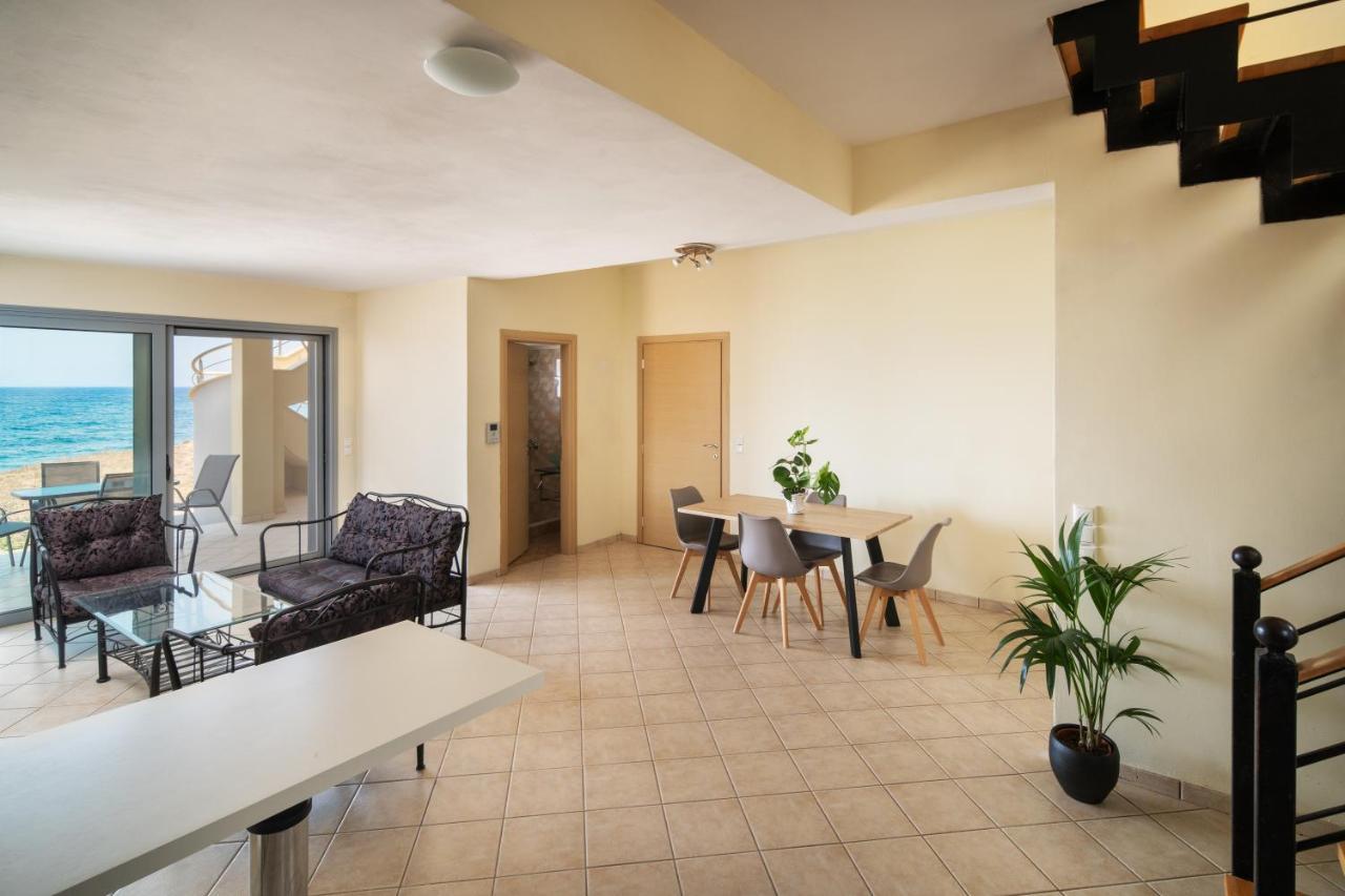 Spacious Beachfront Maisonettes With Stunning Views & A Private Beach Monemvasia Extérieur photo