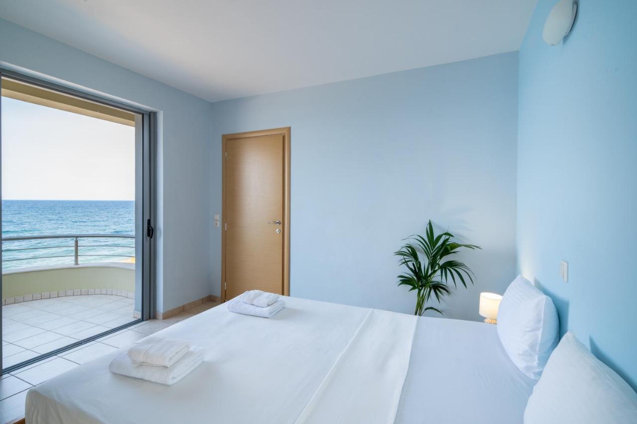 Spacious Beachfront Maisonettes With Stunning Views & A Private Beach Monemvasia Extérieur photo