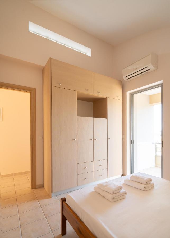 Spacious Beachfront Maisonettes With Stunning Views & A Private Beach Monemvasia Extérieur photo